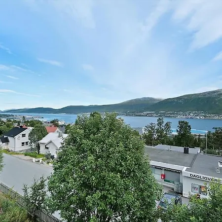 Modern In The Center Of The Island Apartment *